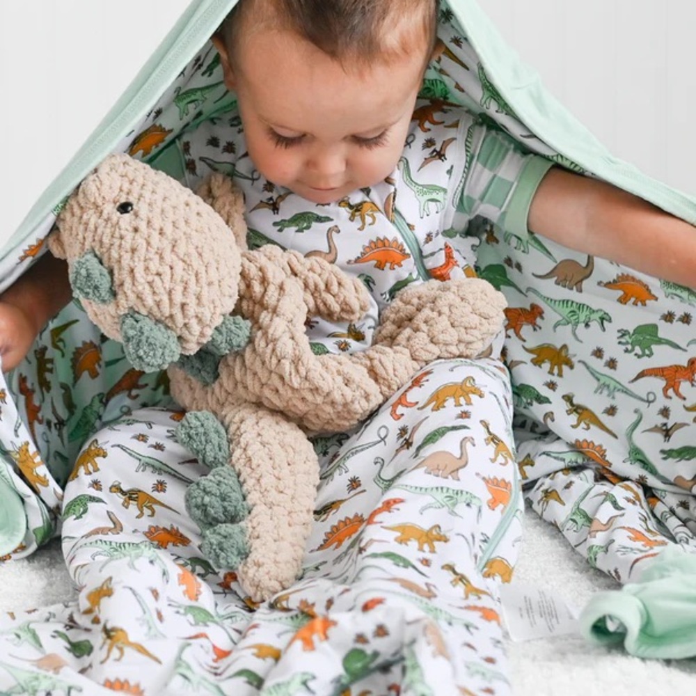 Dream big little co bamboo sleep sack. 6-18m